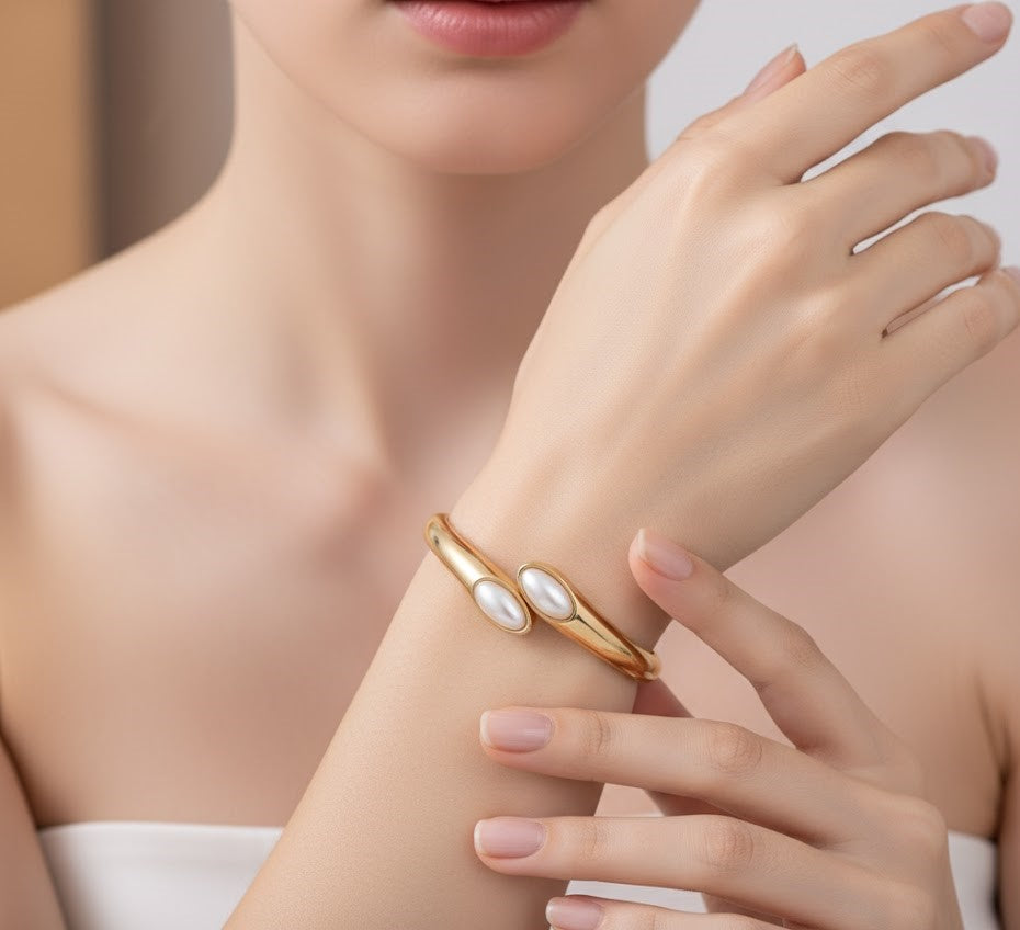 Elegant Gold-Plated Open Bypass Bangle with Teardrop Pearl Accents