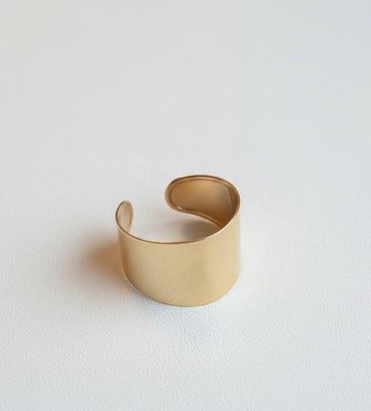 Elegant Matte Gold Minimalist Cuff Bracelet – Premium Fine Jewelry for Women