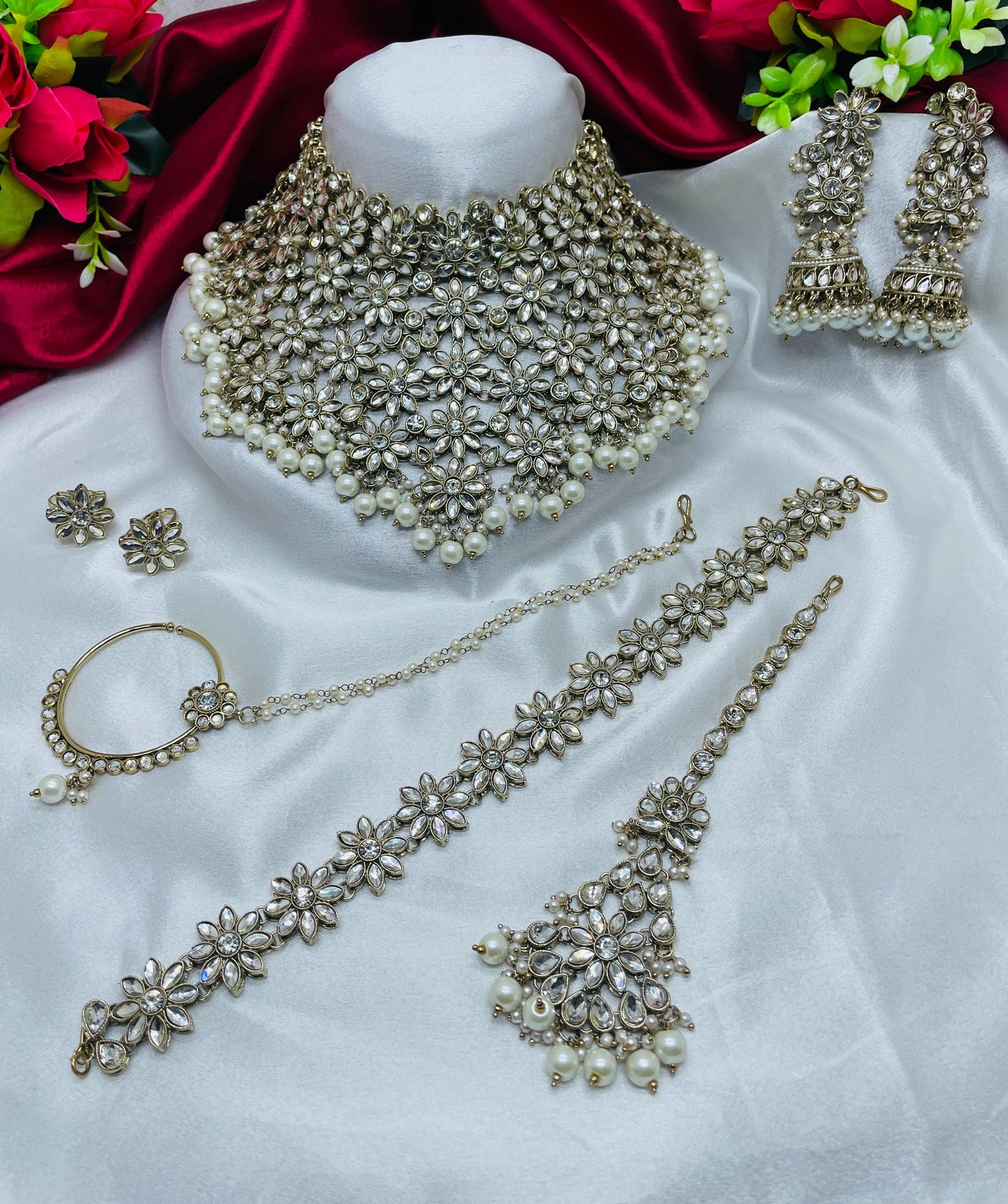 Elegant Kundan & Pearl Floral Bridal Jewellery Set – Antique Gold Finish (Full Set)